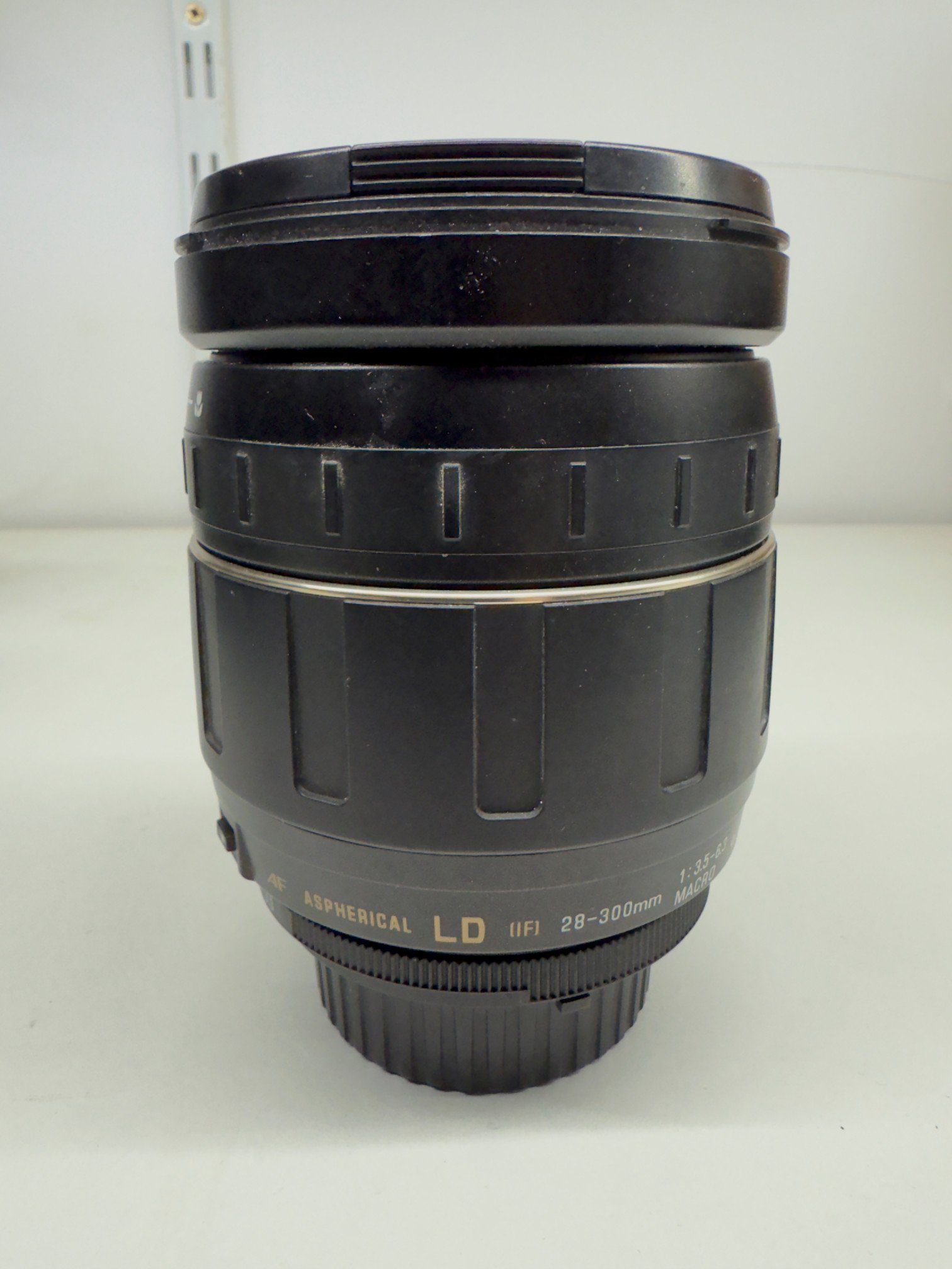 Tamron 28-300mm 1:3.5-6.3 AF LD (IF) Macro